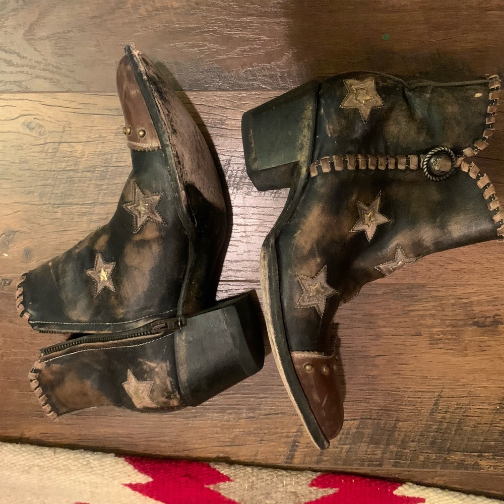 Old Gringo Yippee Kiyay Collection Black Ankle Booties - Picture 7 of 10
